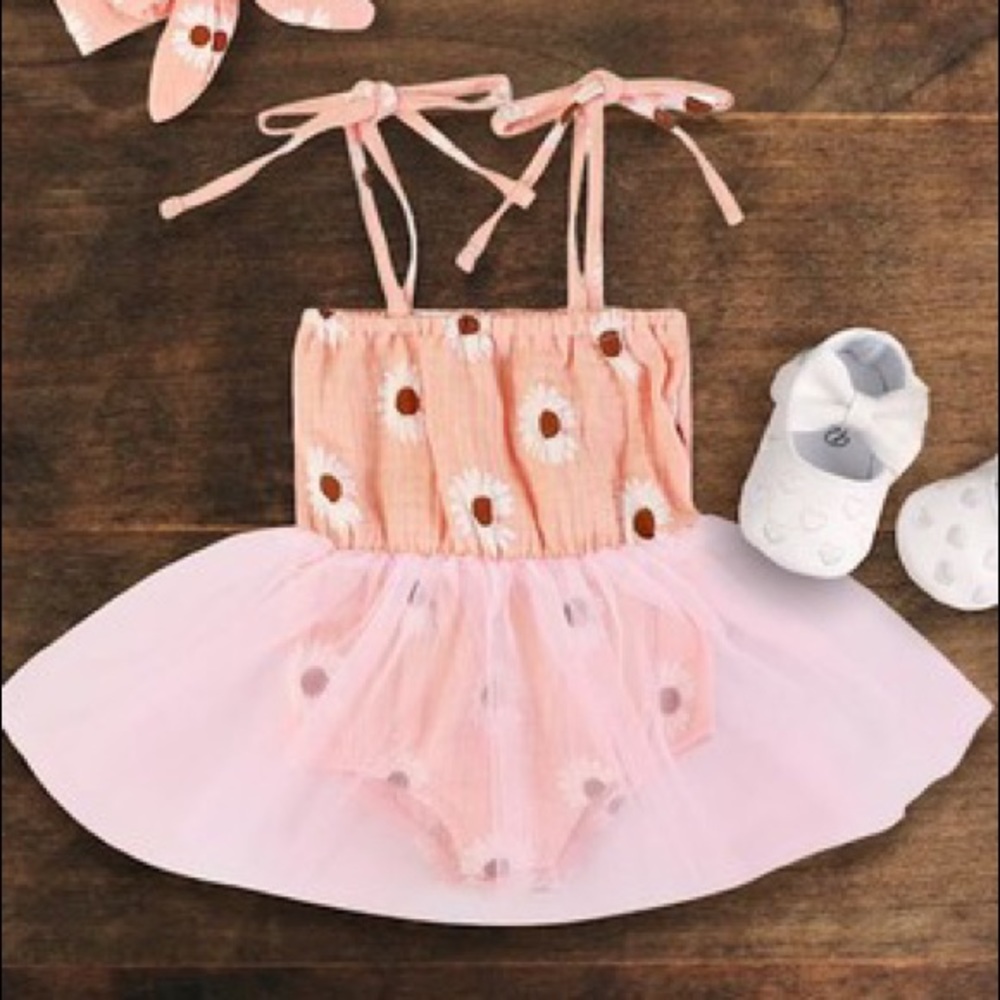Coral and Pink Daisy tulle baby girl 2 piece
